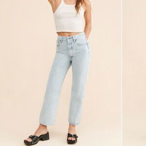 Levi’s High-Rise Ribcage Straight Leg Jeans | DENIM LIGHT | 29